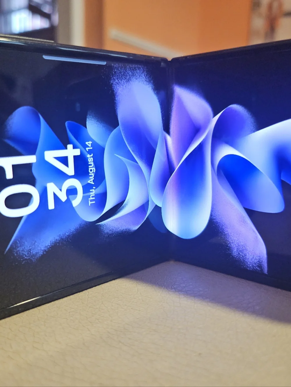 Samsung galaxy flip3