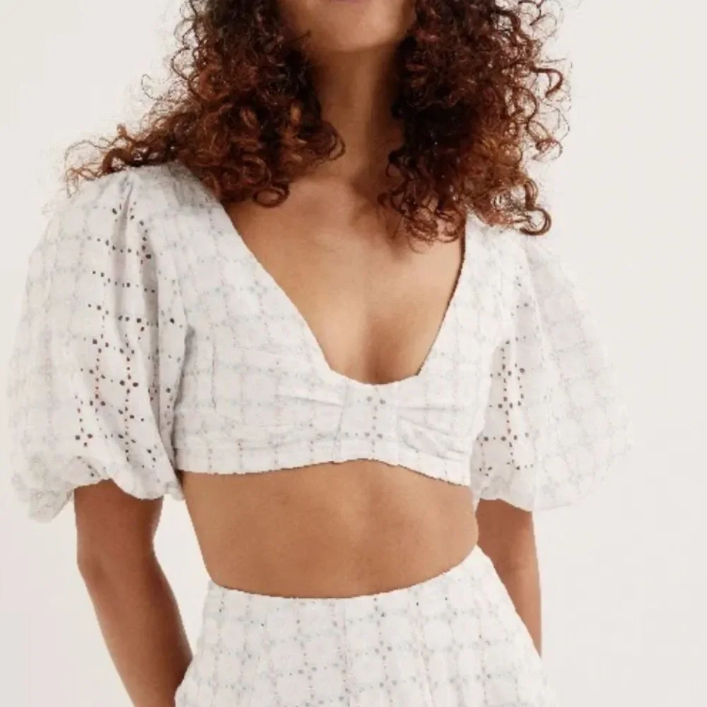 SALE! NWT For Love And Lemons Denise Eyelet Embroidered Crop Top XS
