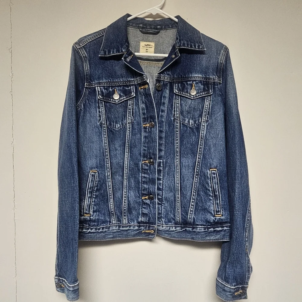 gap embroidered