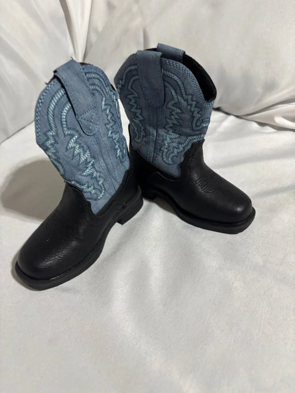 Dream Pairs stylish kids