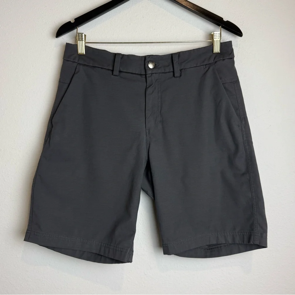 Lululemon Men’s Commission Short 9” Inseam Stoney Gray Size 30