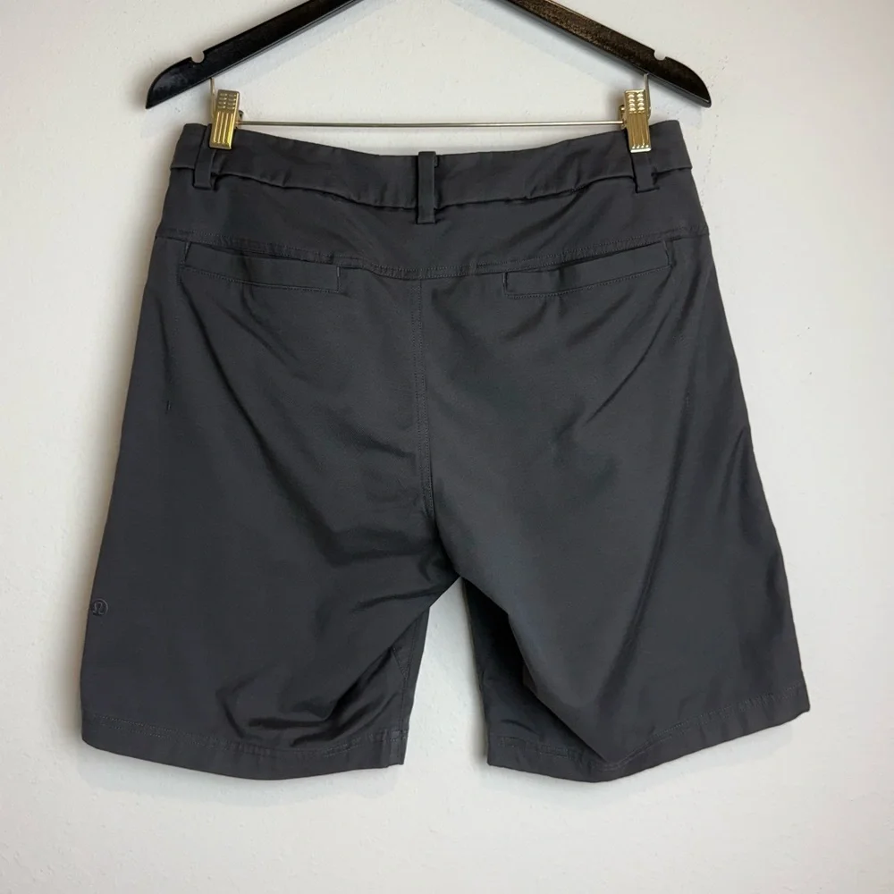 Lululemon Men’s Commission Short 9” Inseam Stoney Gray Size 30