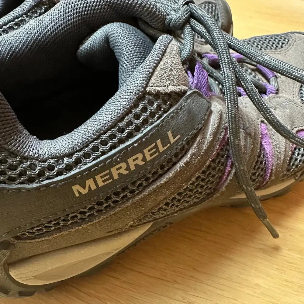 Merrell description size