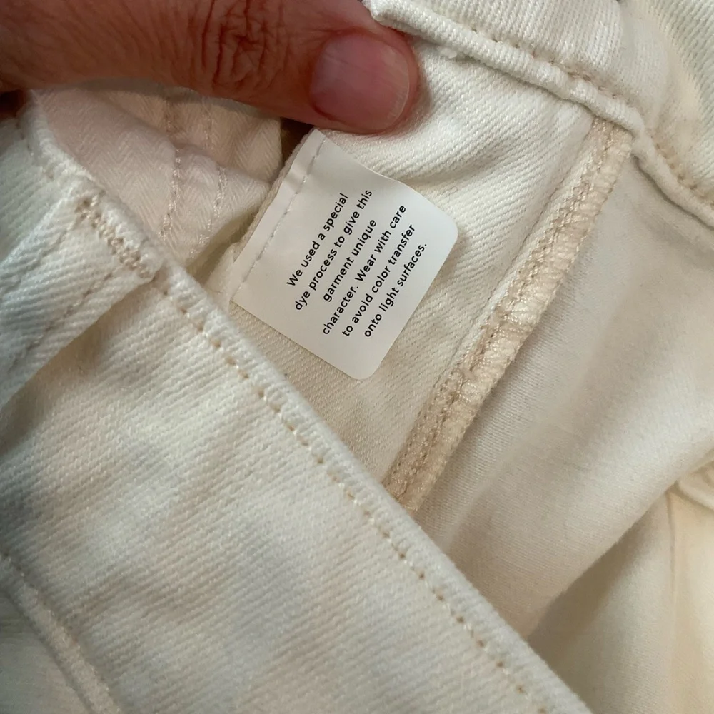 DL1961 Vintage White Karlie Cuffed Boyfriend High Waist Short Size 27