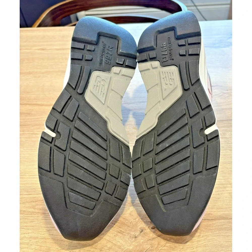 New Balance design retro