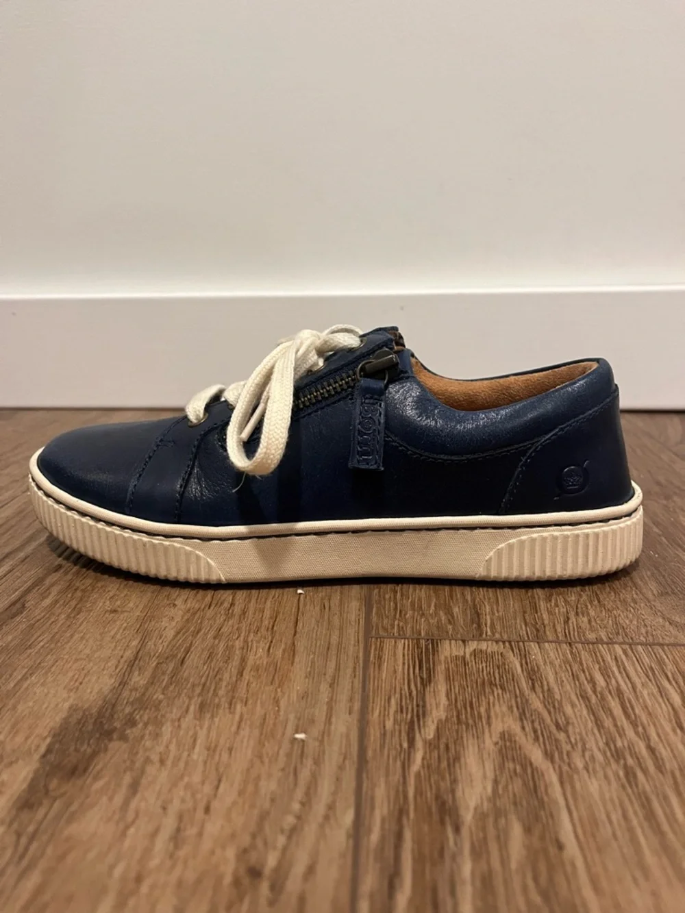 Born paloma leather