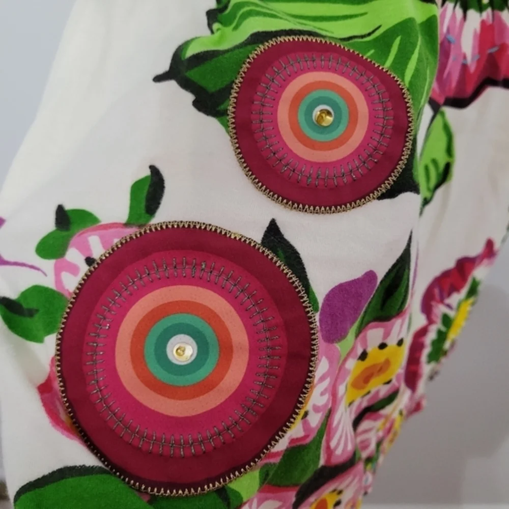 multicolored stitching guc