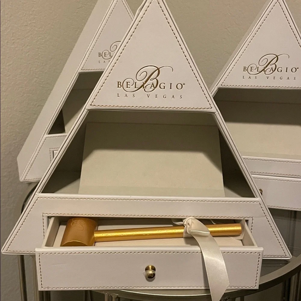 Bellagio Las Vegas White and Gold Pyramid Box