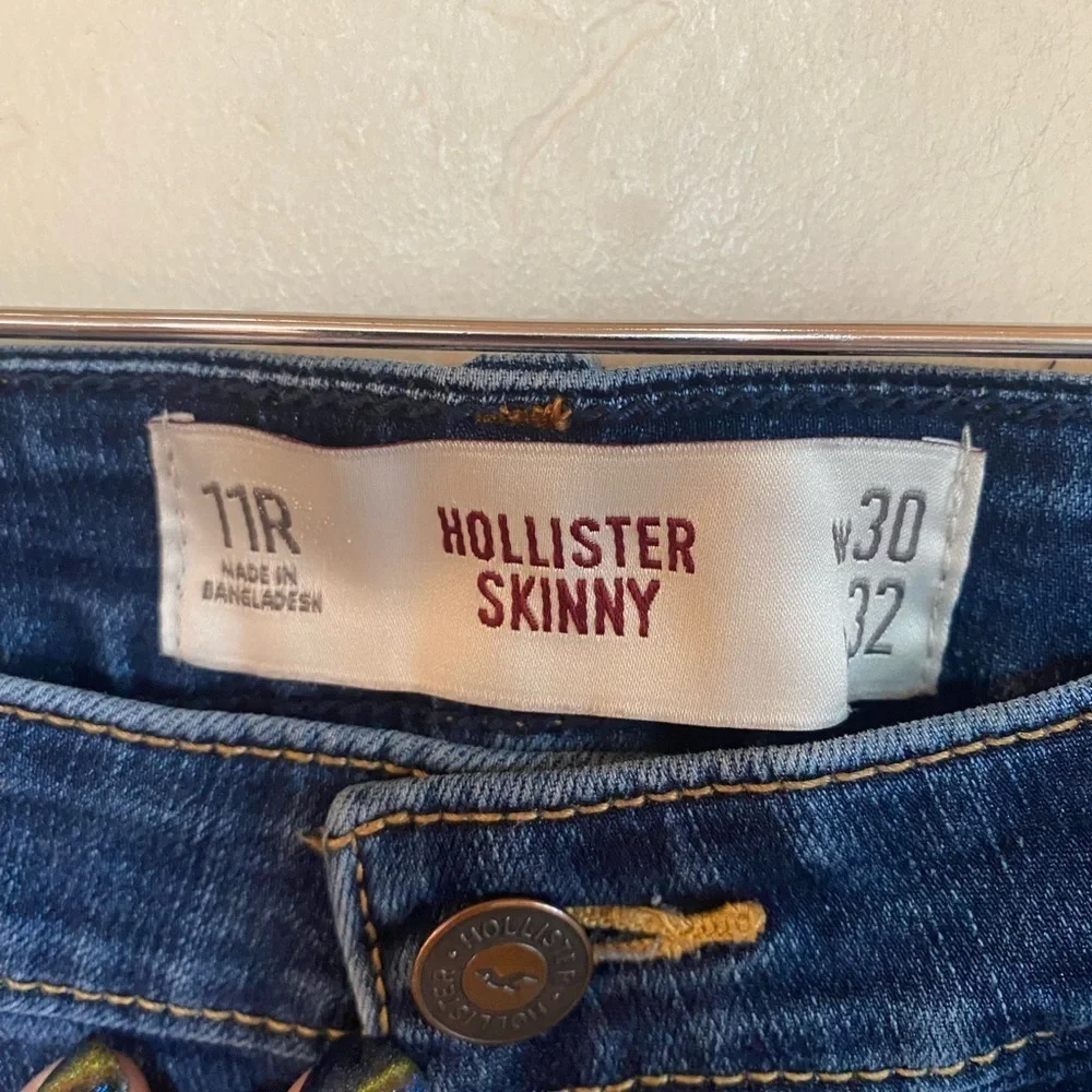 Hollister Medium Wash Skinny Denim Shorts 11R W30 L32