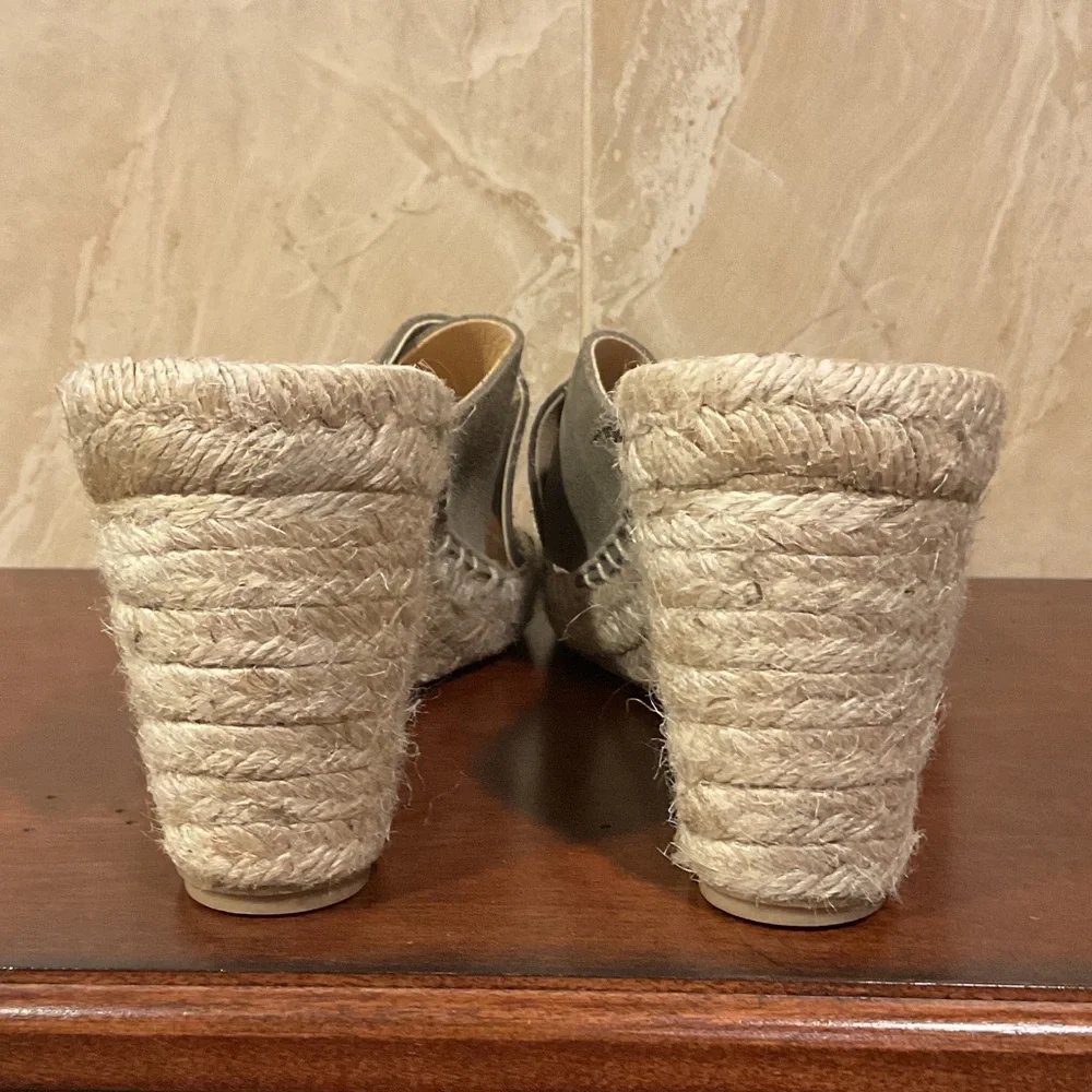 Chic Gray Espadrille Wedge Sandals, Size 10