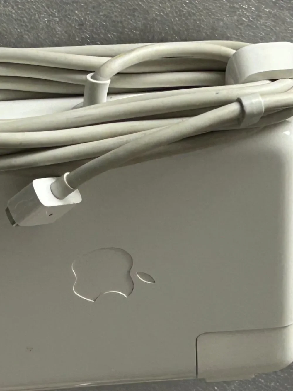 APPLE A1172 original apple