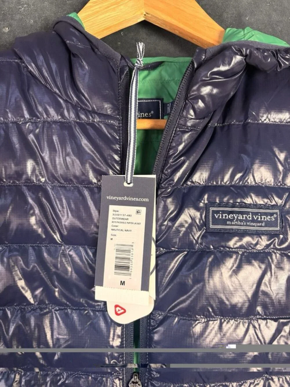 Vineyard Vines new never