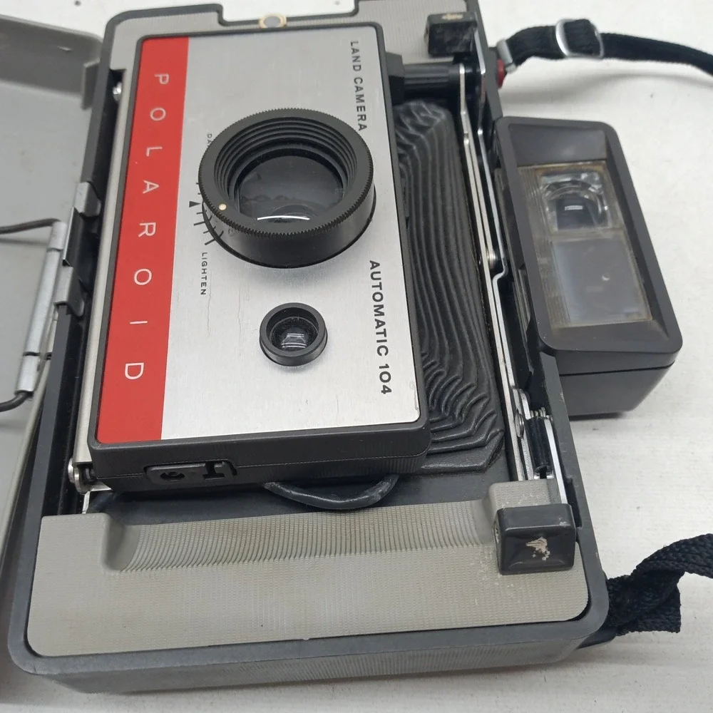 Polaroid automatic 104