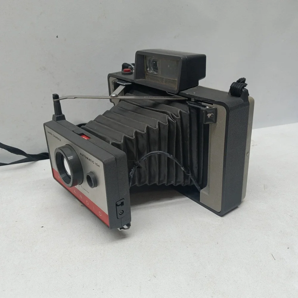 Polaroid automatic 104