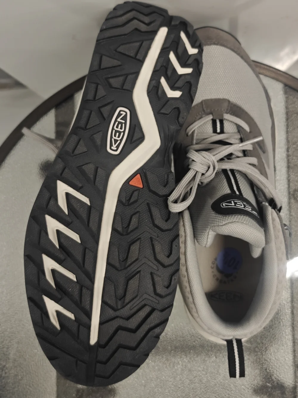 Keen taupe rubber