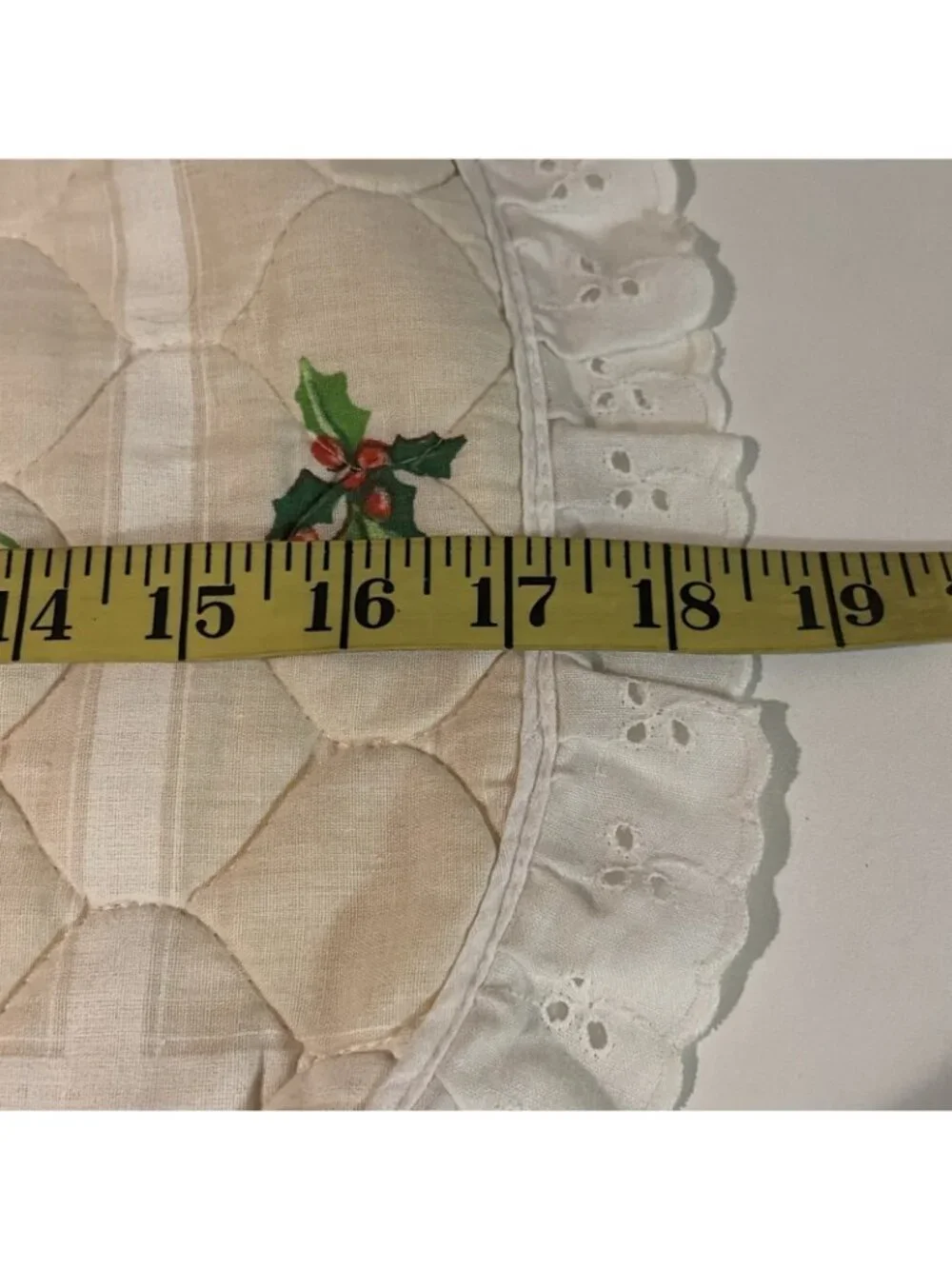 VTG Handmade Quilted Christmas Placemats Set of 6 Poinsettia Holiday Cottagecore