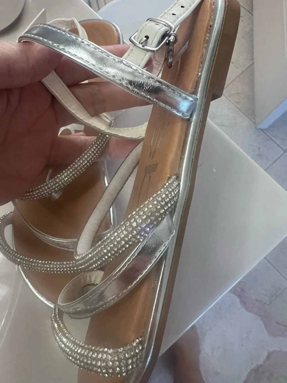 bebe shiny silver