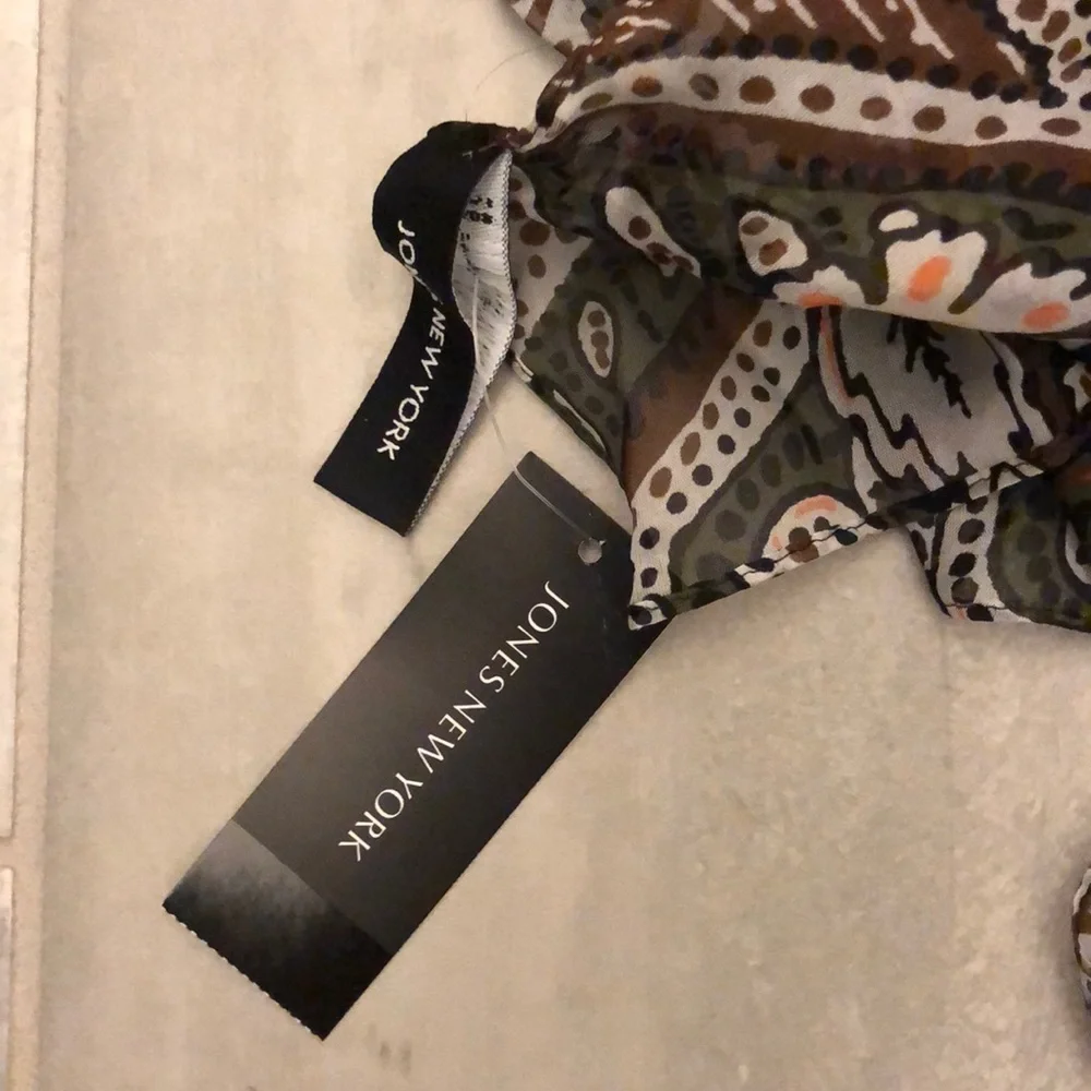 Jones New York pattern paisley tags