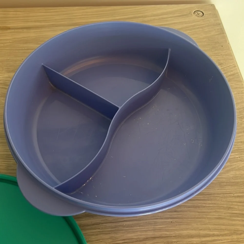 Tupperware set microwave