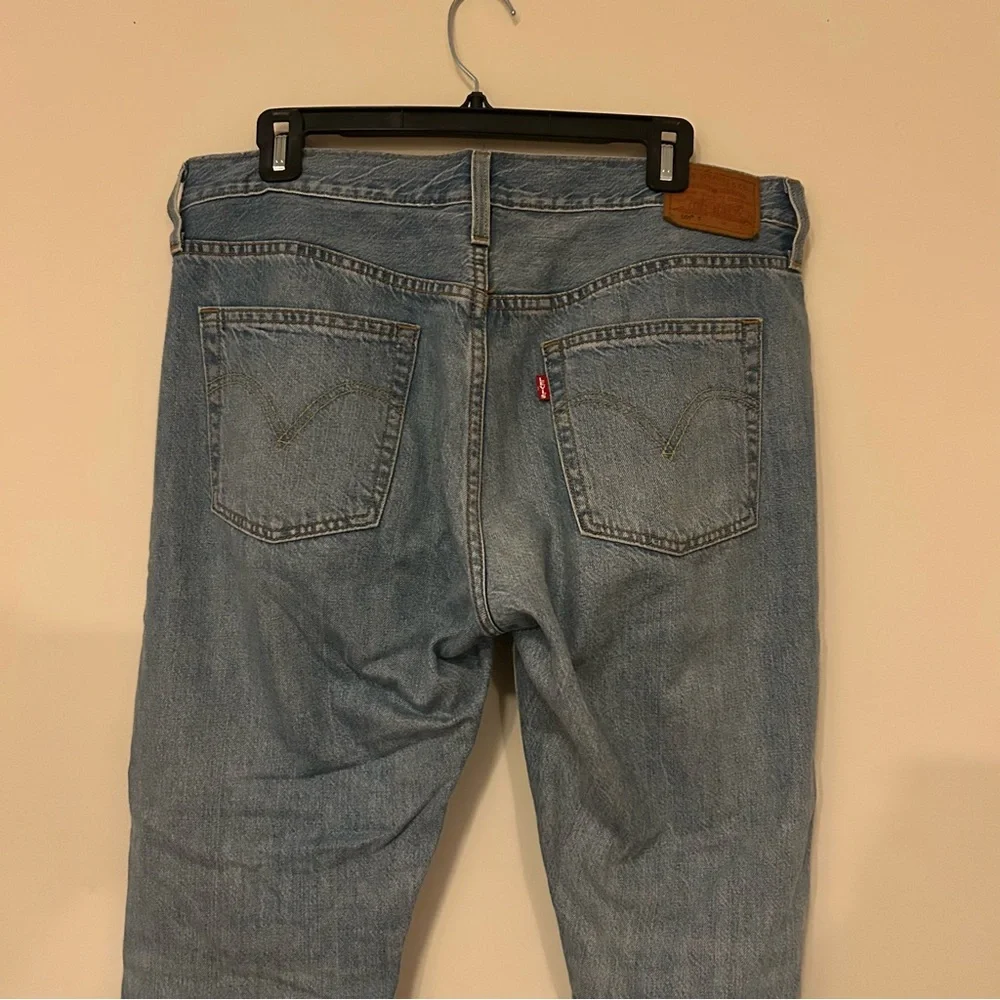 Levis brand levi