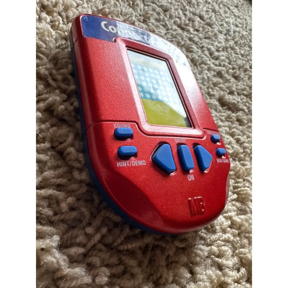 Milton Bradley vintage 2002