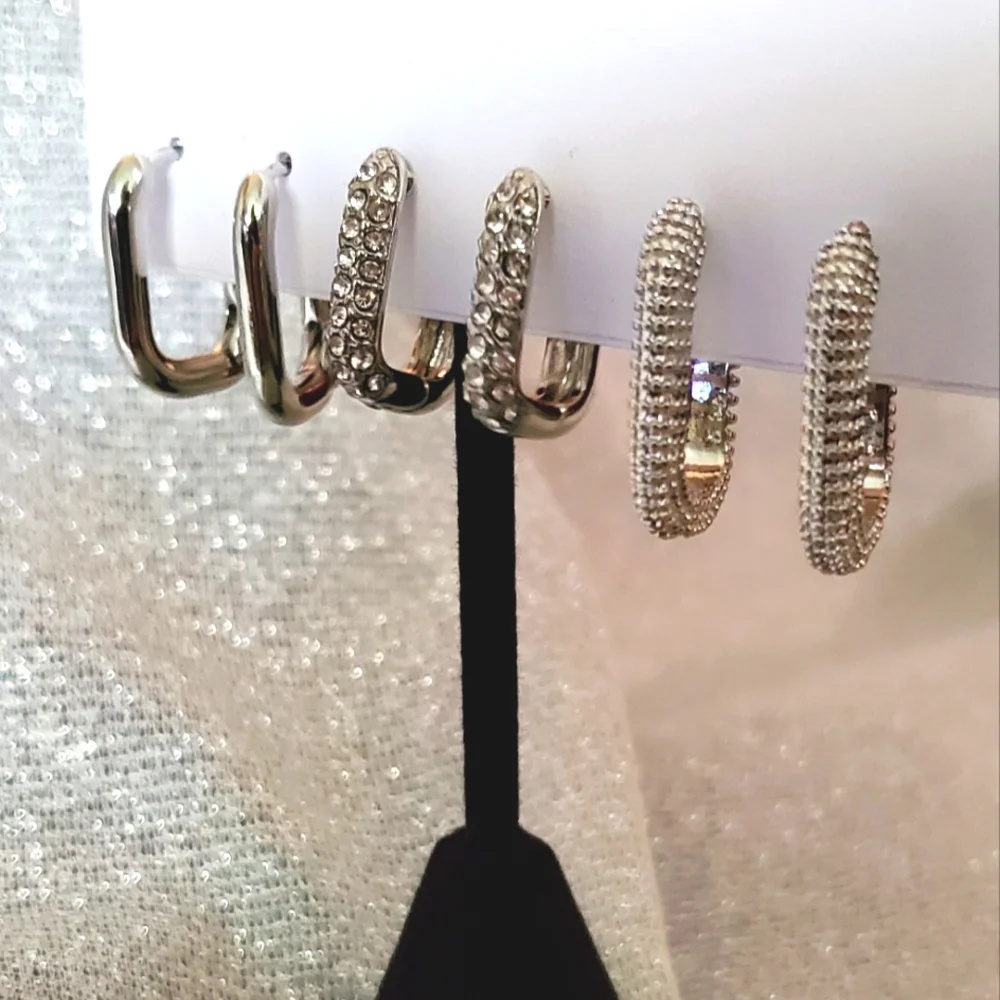 Silver Tone Earrings‎