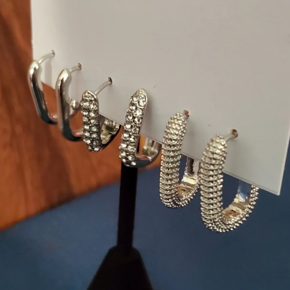 N/A set silver
