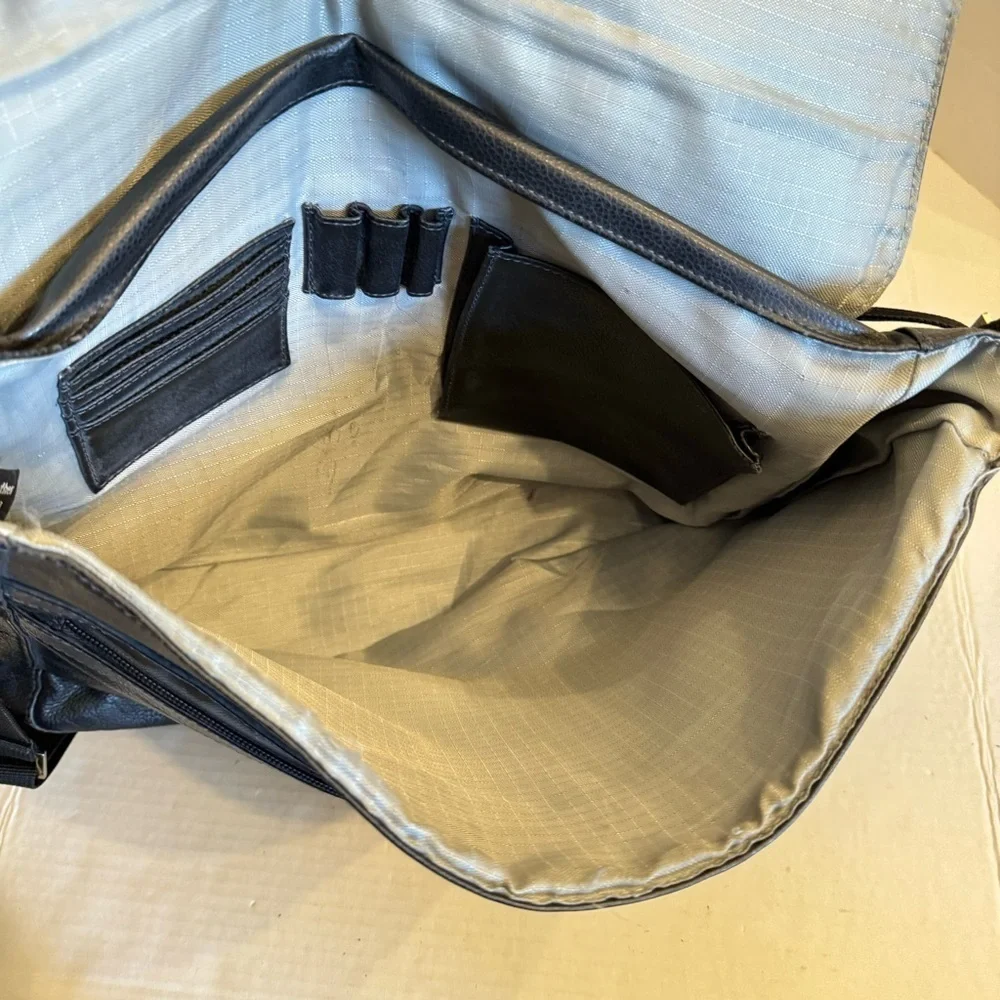 Perry Ellis 30% bottom duty