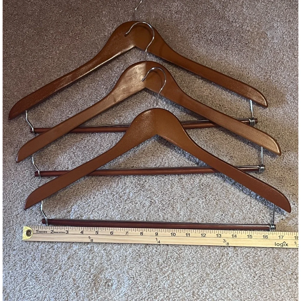 Unbranded lot wooden
