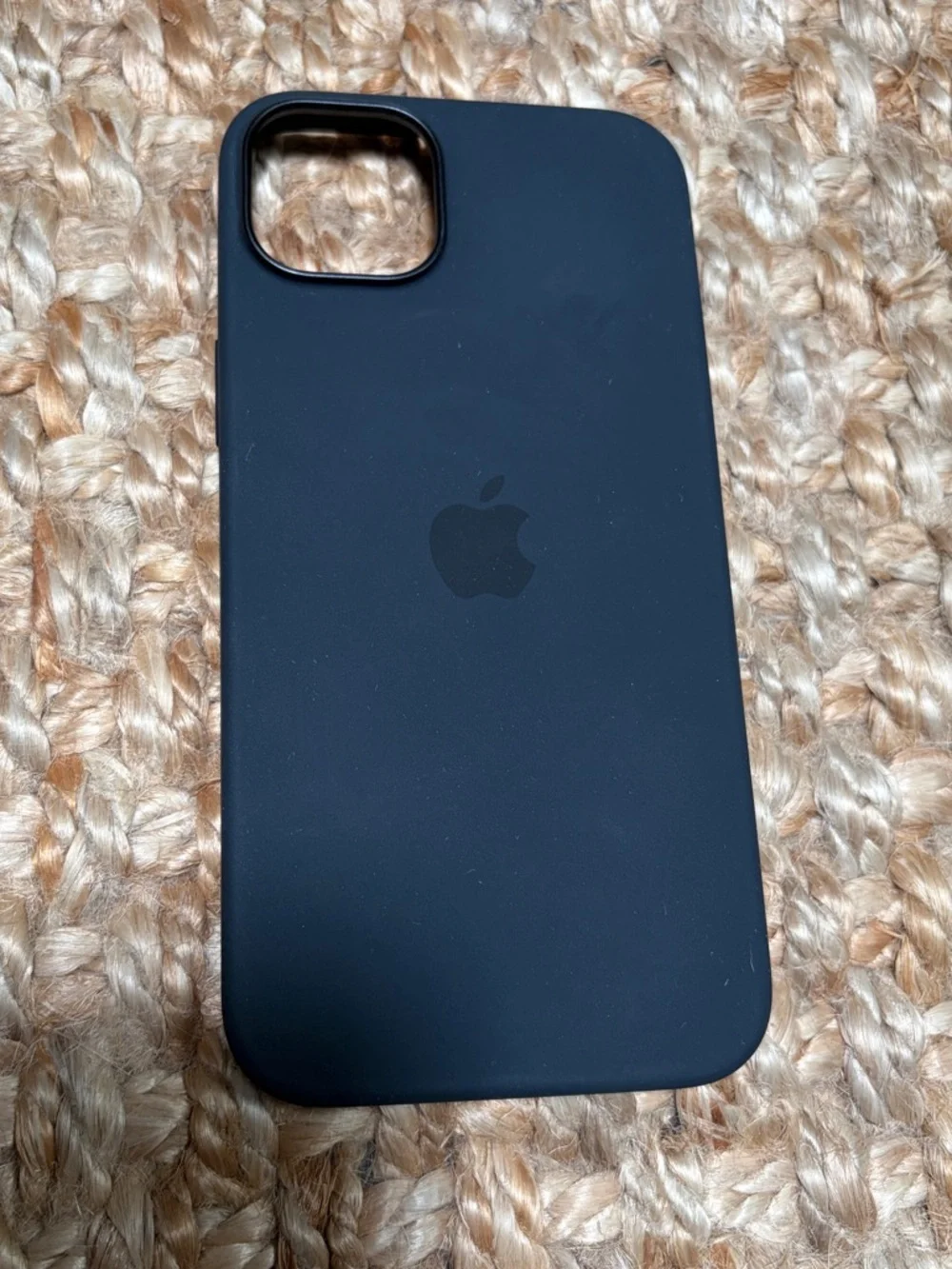 Apple silicon case for iPhone 13/14/15