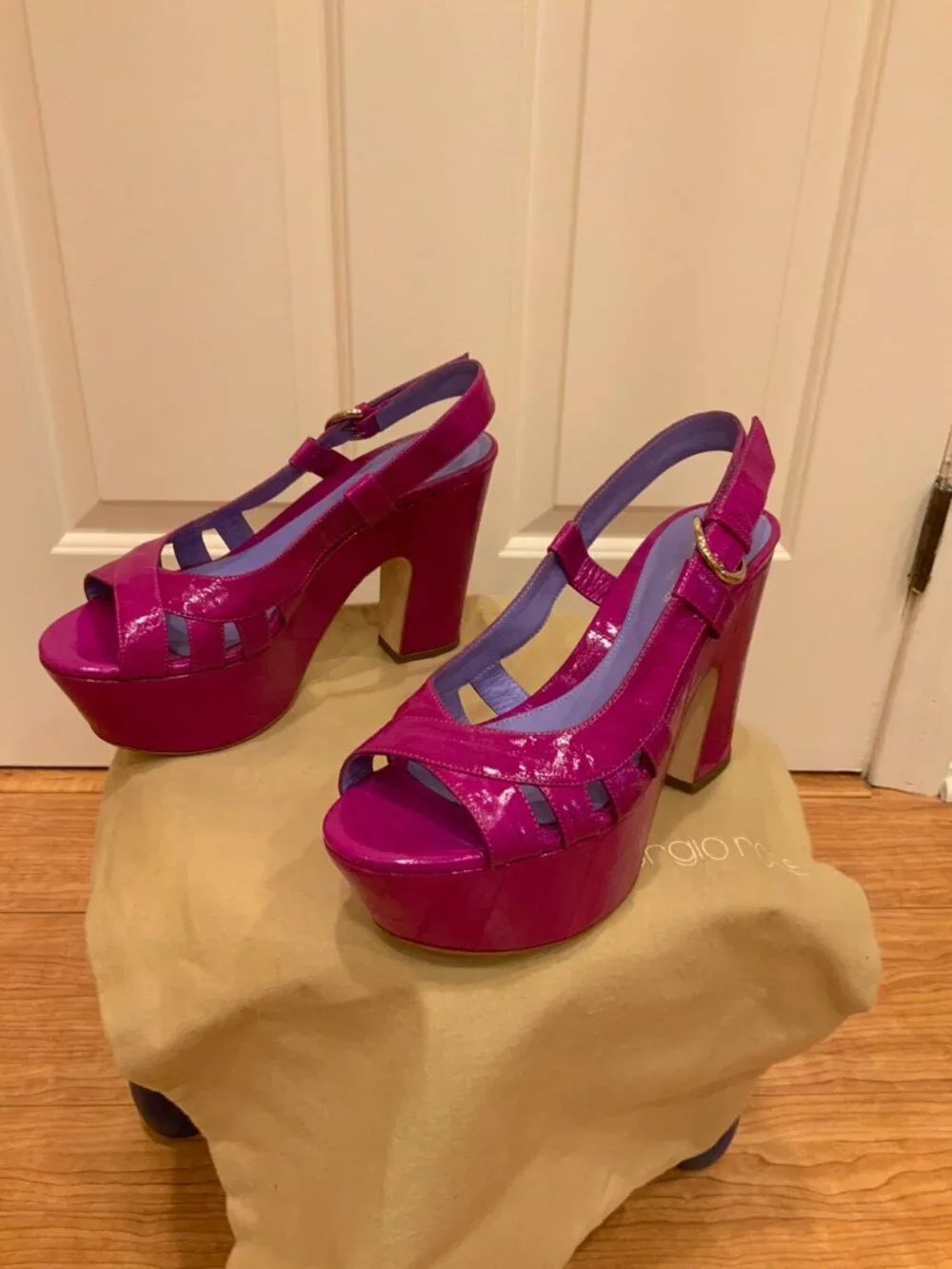 Sergio Rossi magenta colour