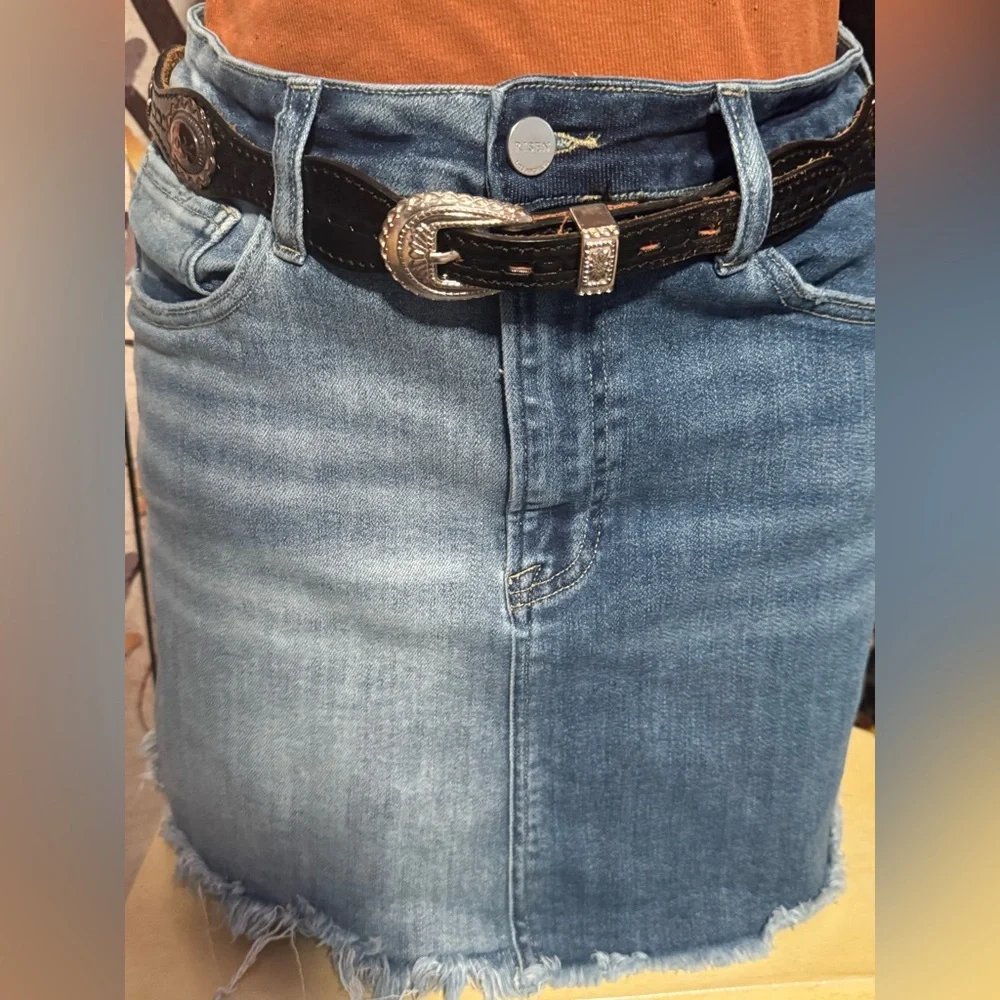 Denim Mini Skirt-STRETCHY and so cute! 🥰
