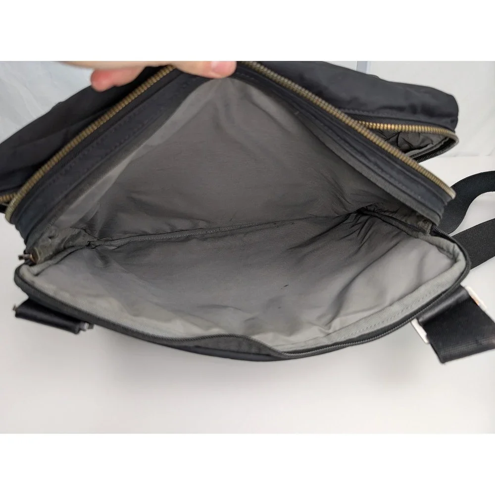 Away travel messenger
