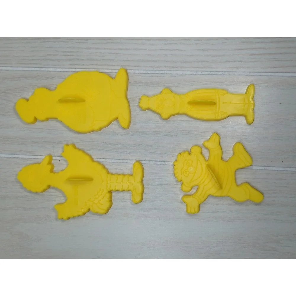 Sesame street vintage cookie cutters Ernie Bert Big Bird Cookie Monster Wilton
