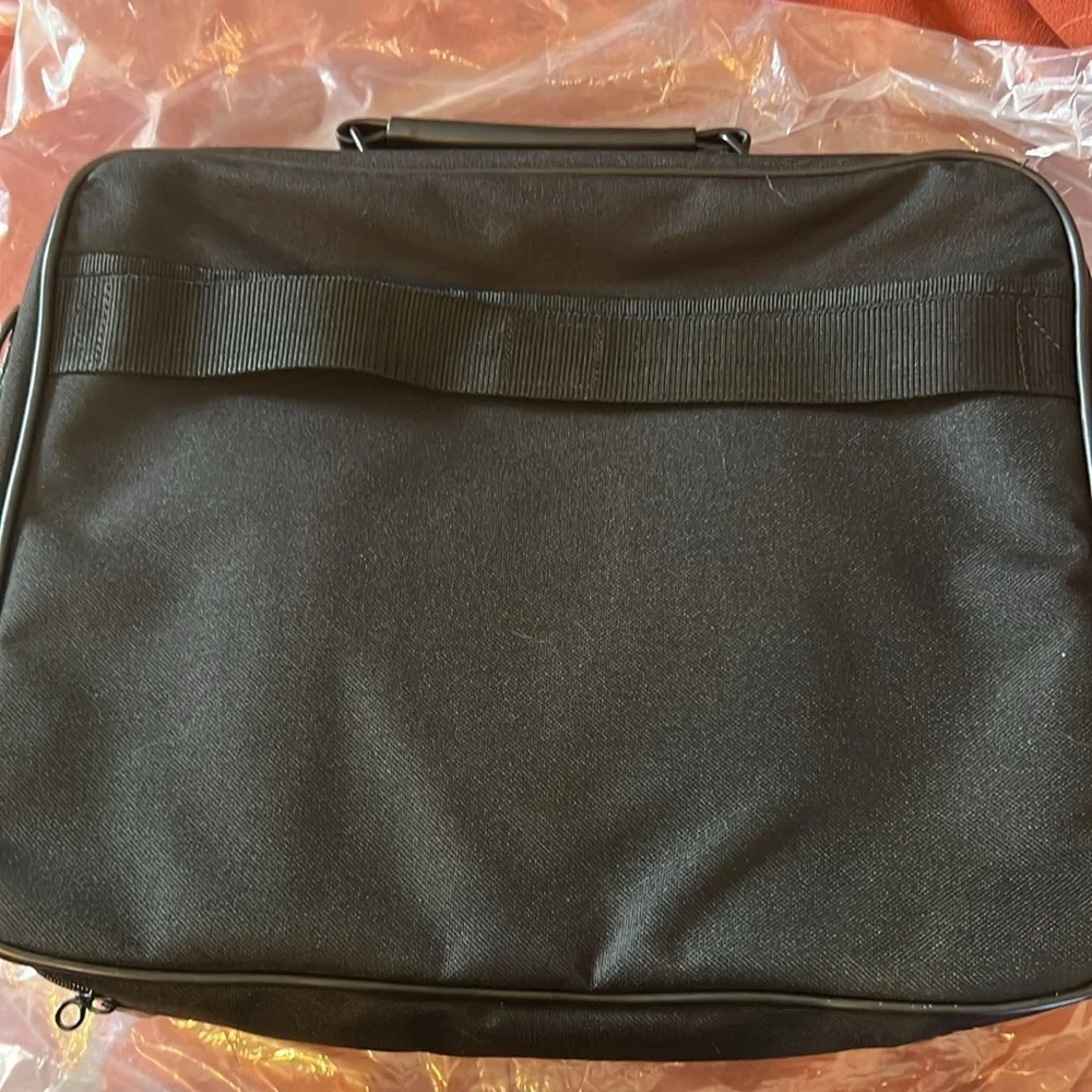 Targus nwot black