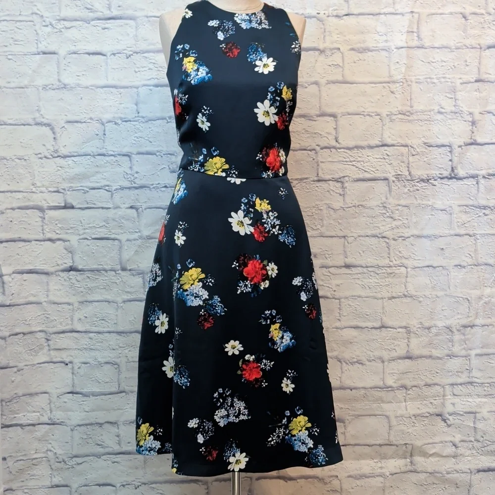 Banana Republic elegant sleeveless