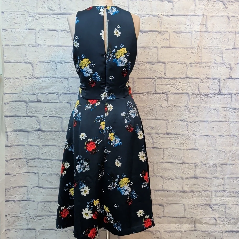 Banana Republic elegant sleeveless