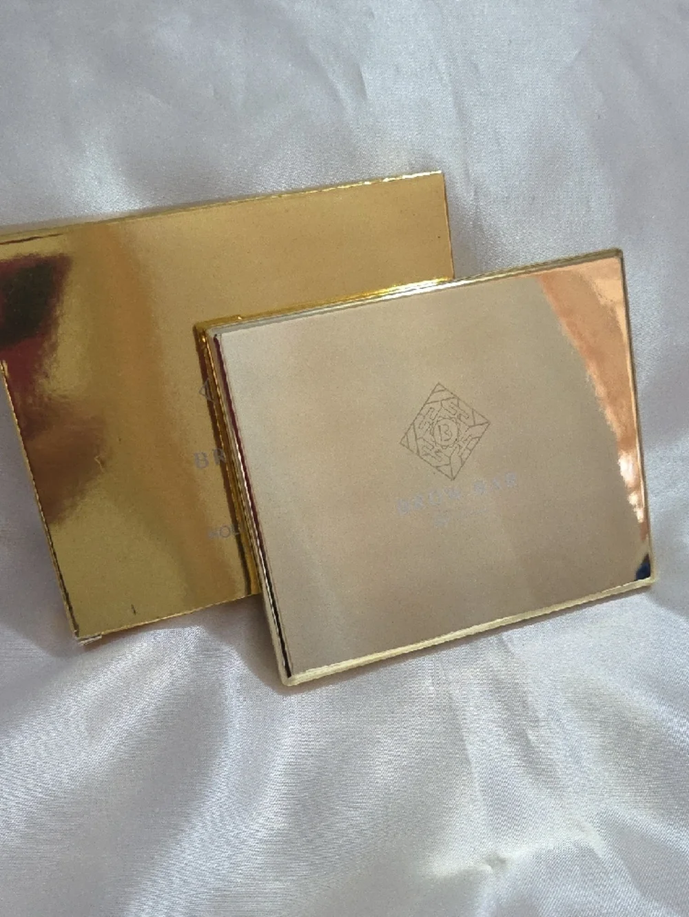 Reema Hollywood versatile eyeshadow