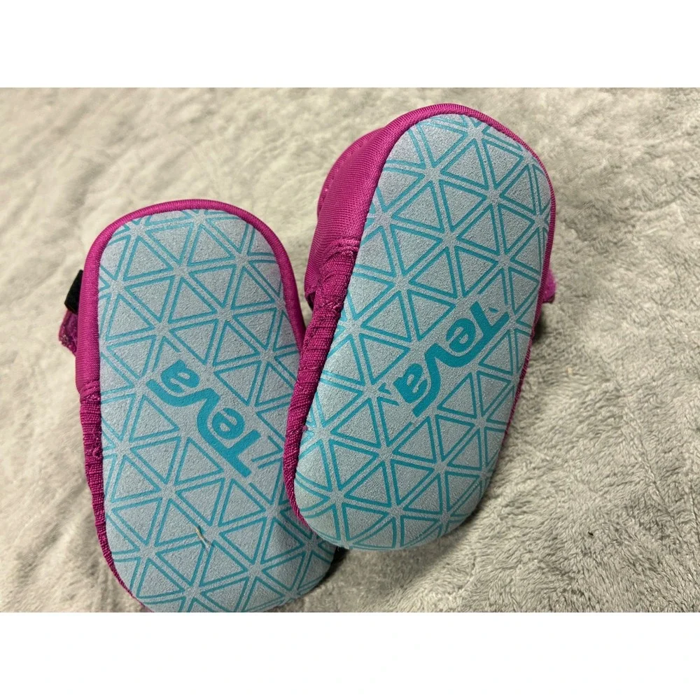Teva style gorpcore