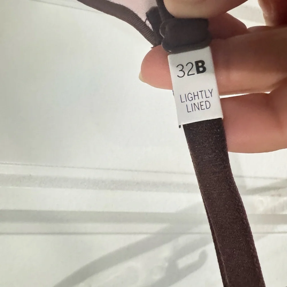 PINK Victorias Secret chic supportive