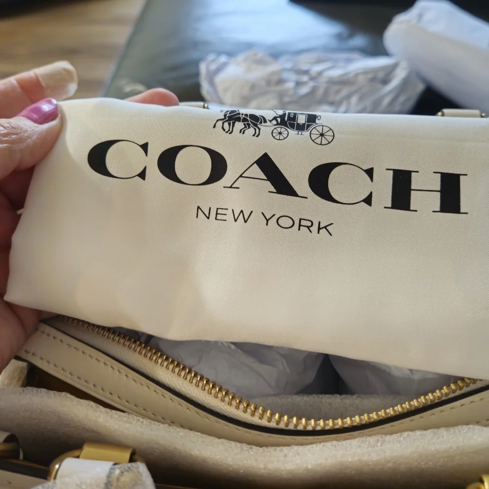 Coach nwt rogue