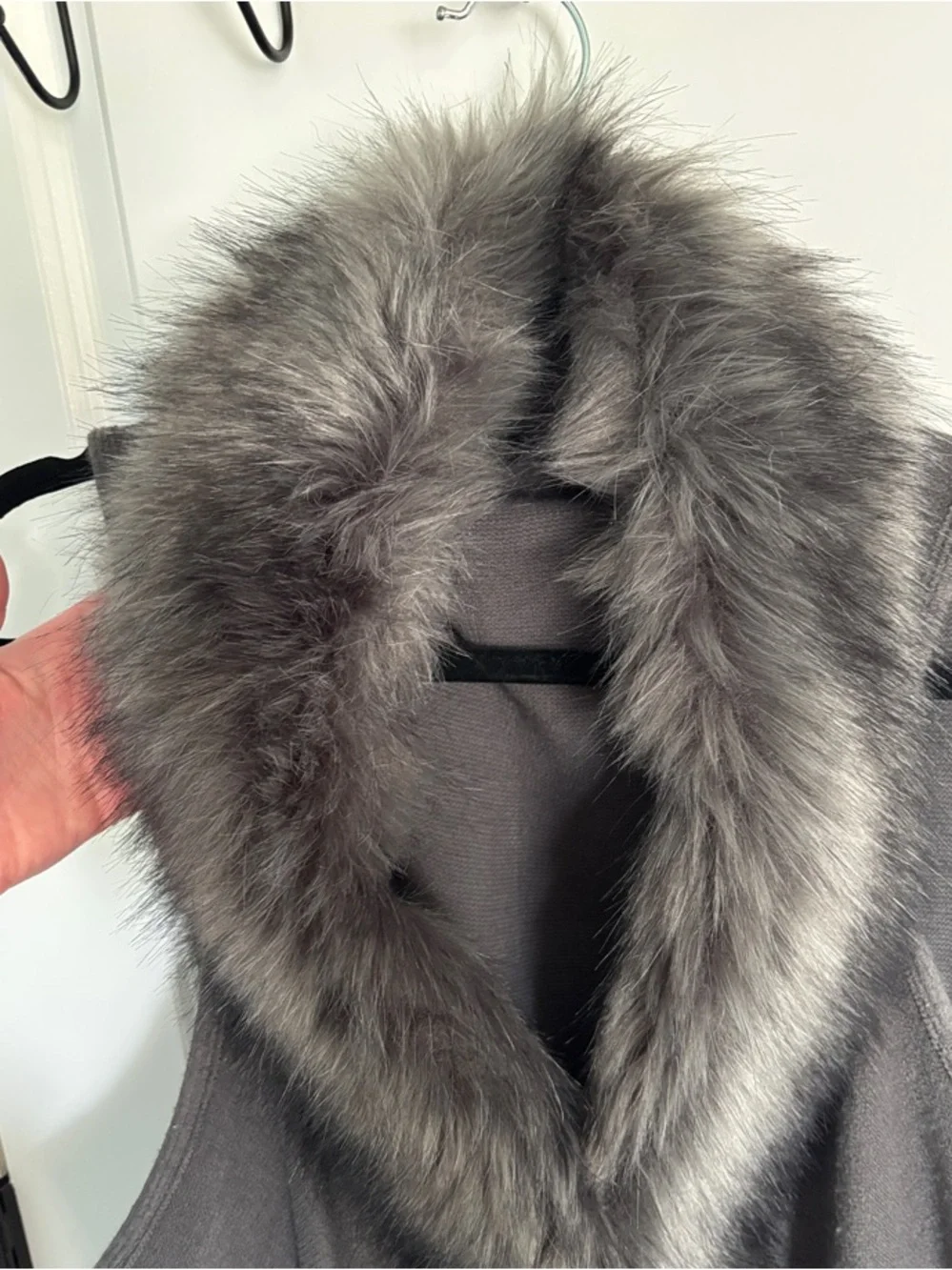 Surell sleeveless vest