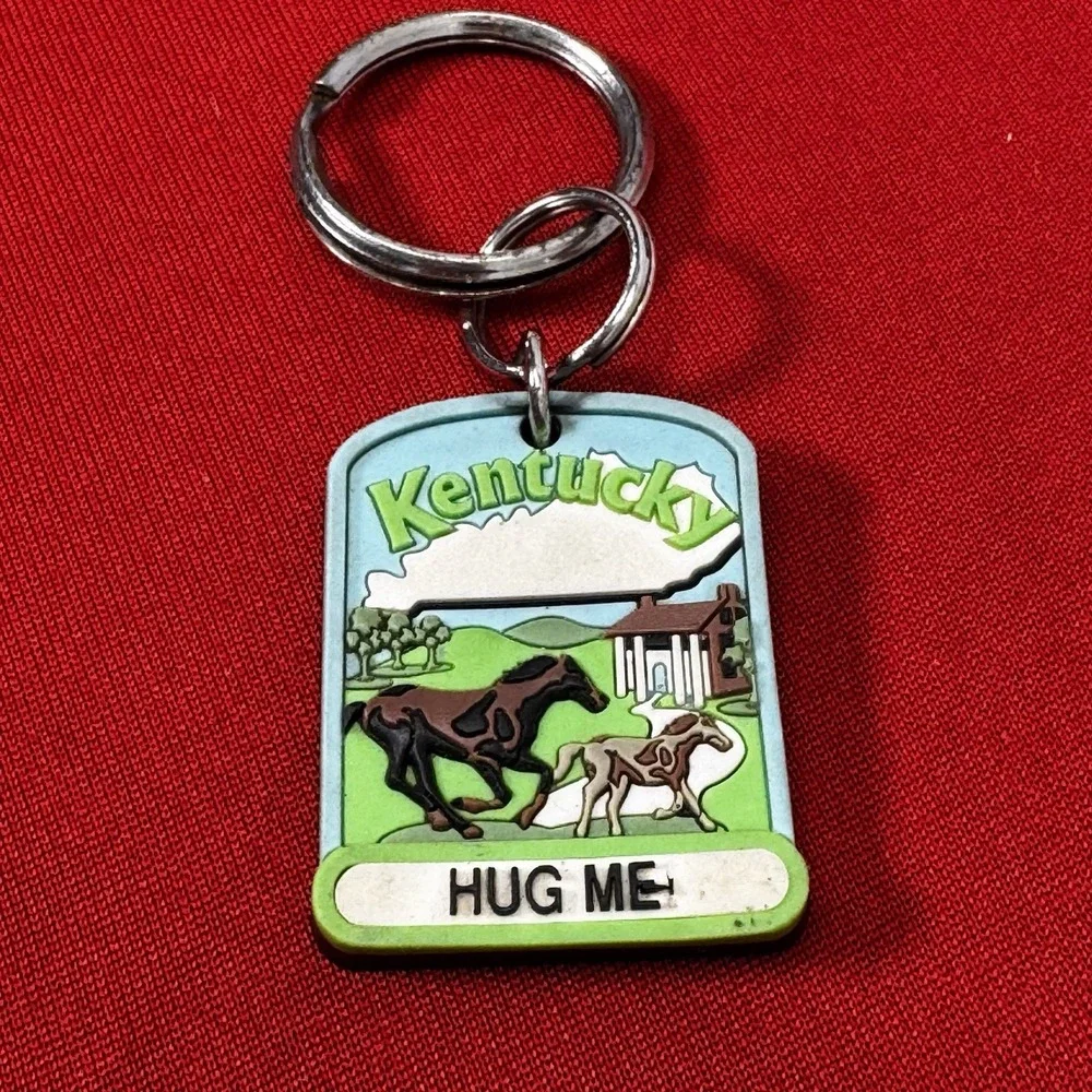 Vintage Kentucky Hug‎ Me Rubber Keychain
