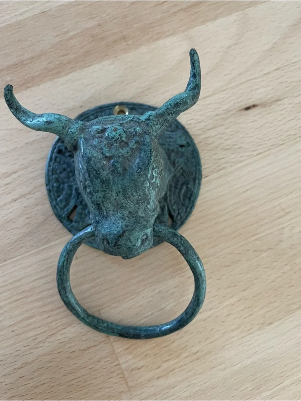 N/A enhances bull decorative