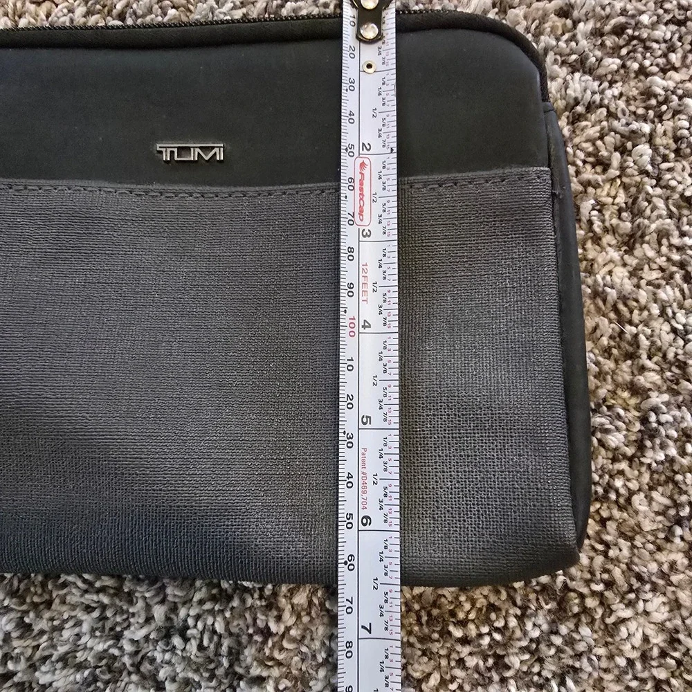 Tumi delta amenity