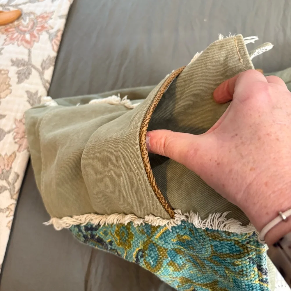 Myra Bag when rain light