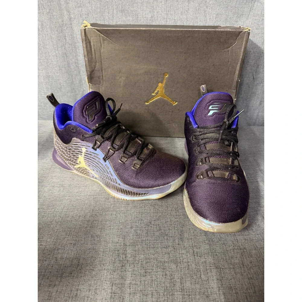 Jordan CP3 10-Purple Dynasty/Metallic Silver-Size 9.5 854294-505