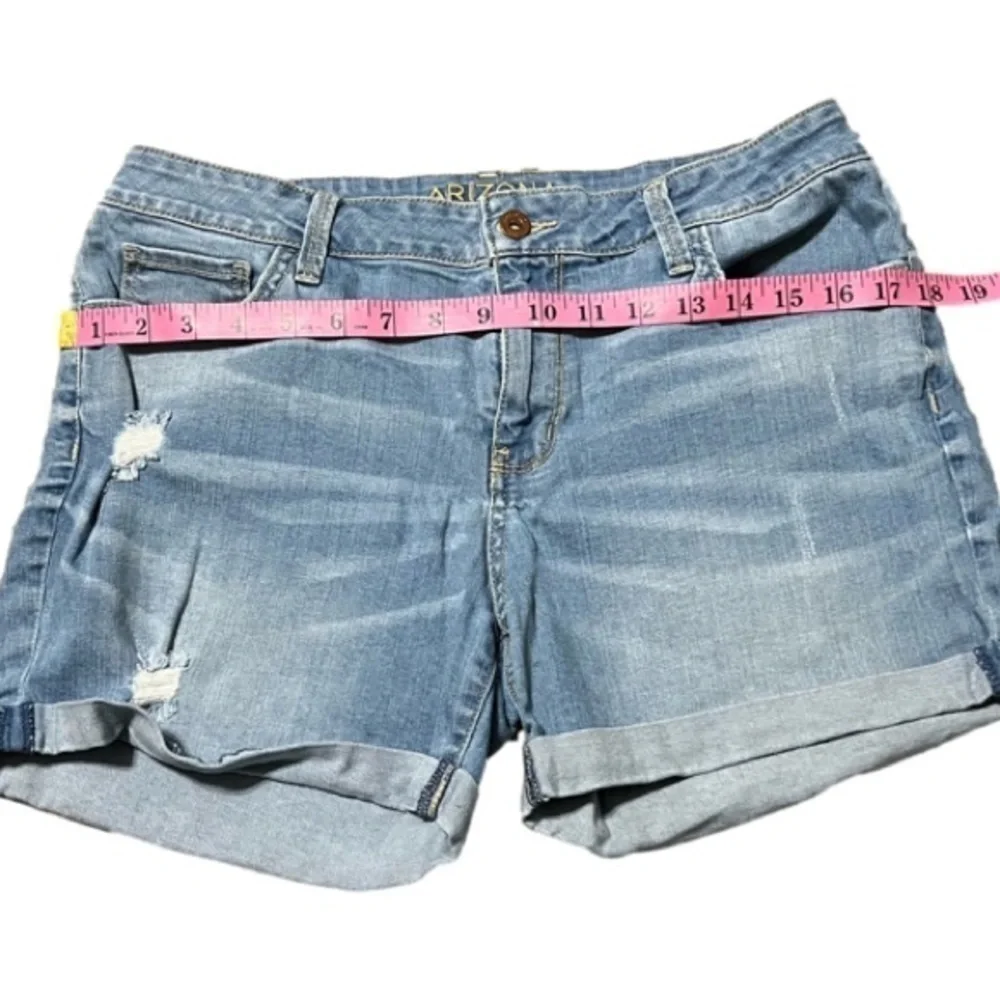 Arizona Denim Blue Jean Distressed Shorts Cuffed Hem Cotton Juniors Size 11