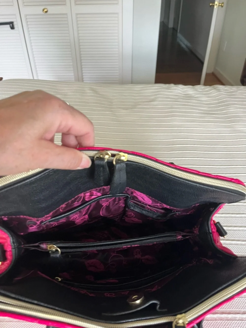 Betsey Johnson beg good