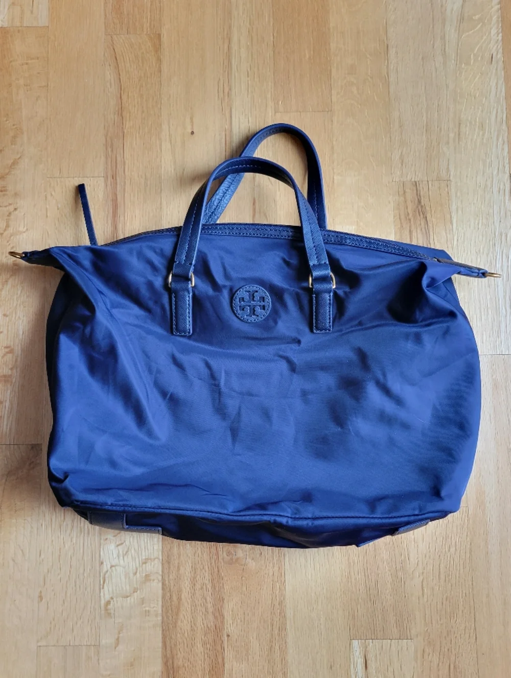 Tory Burch handbag good mark